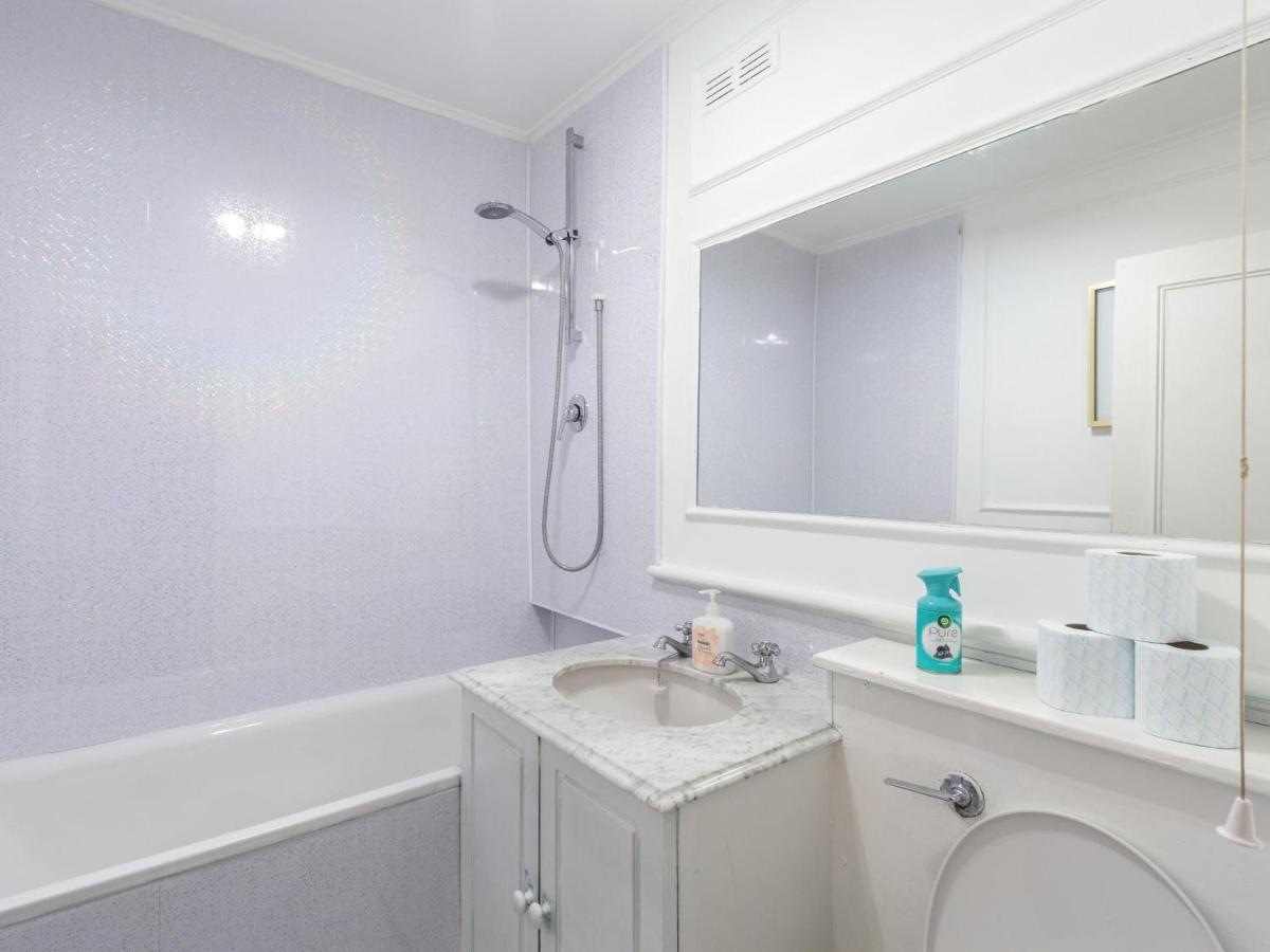 Comfortable One Bed In Central Apartment London Exterior photo